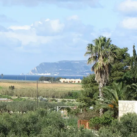 לינה וארוחת בוקר Mariposa מראוזה