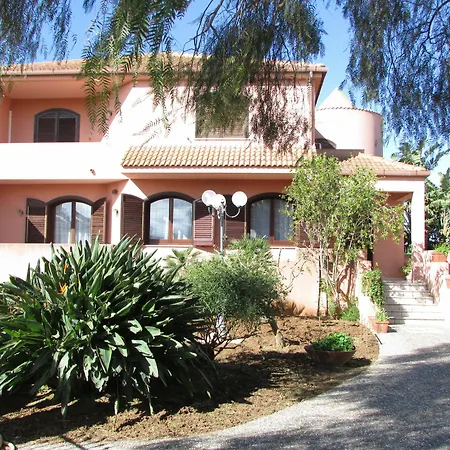 Mariposa לינה וארוחת בוקר 3*